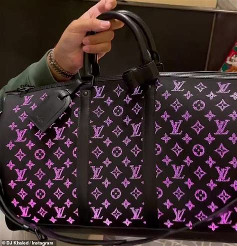 changing color louis vuitton bag